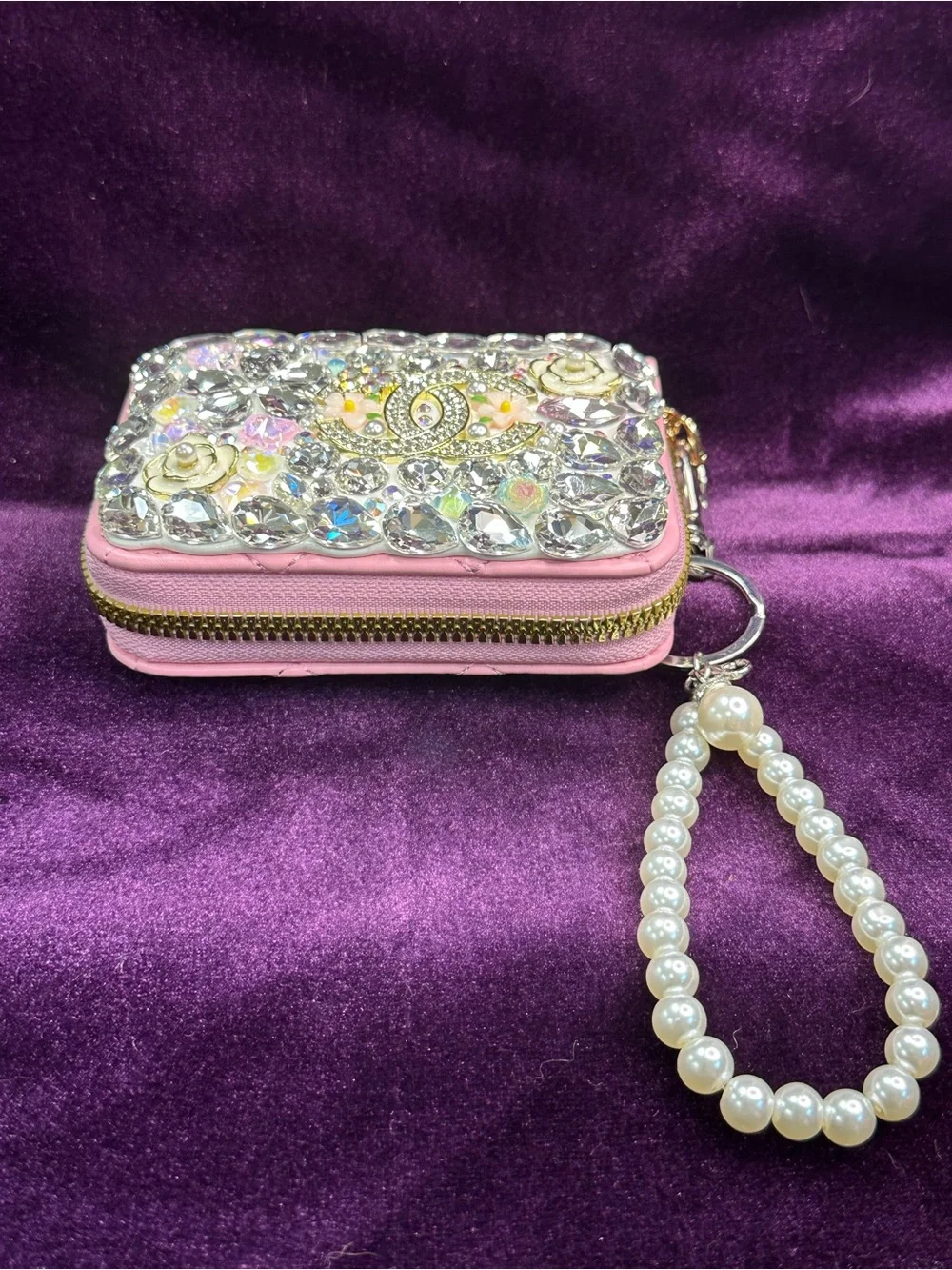 crystal bloom sparkle zip pouch + pearl wristlet 🐥